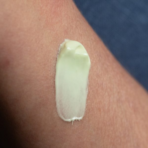 INQUIETUD EN EL HIMALAYA: Aurpegiko krema aknea duen azalerako 50 ml - Image 2